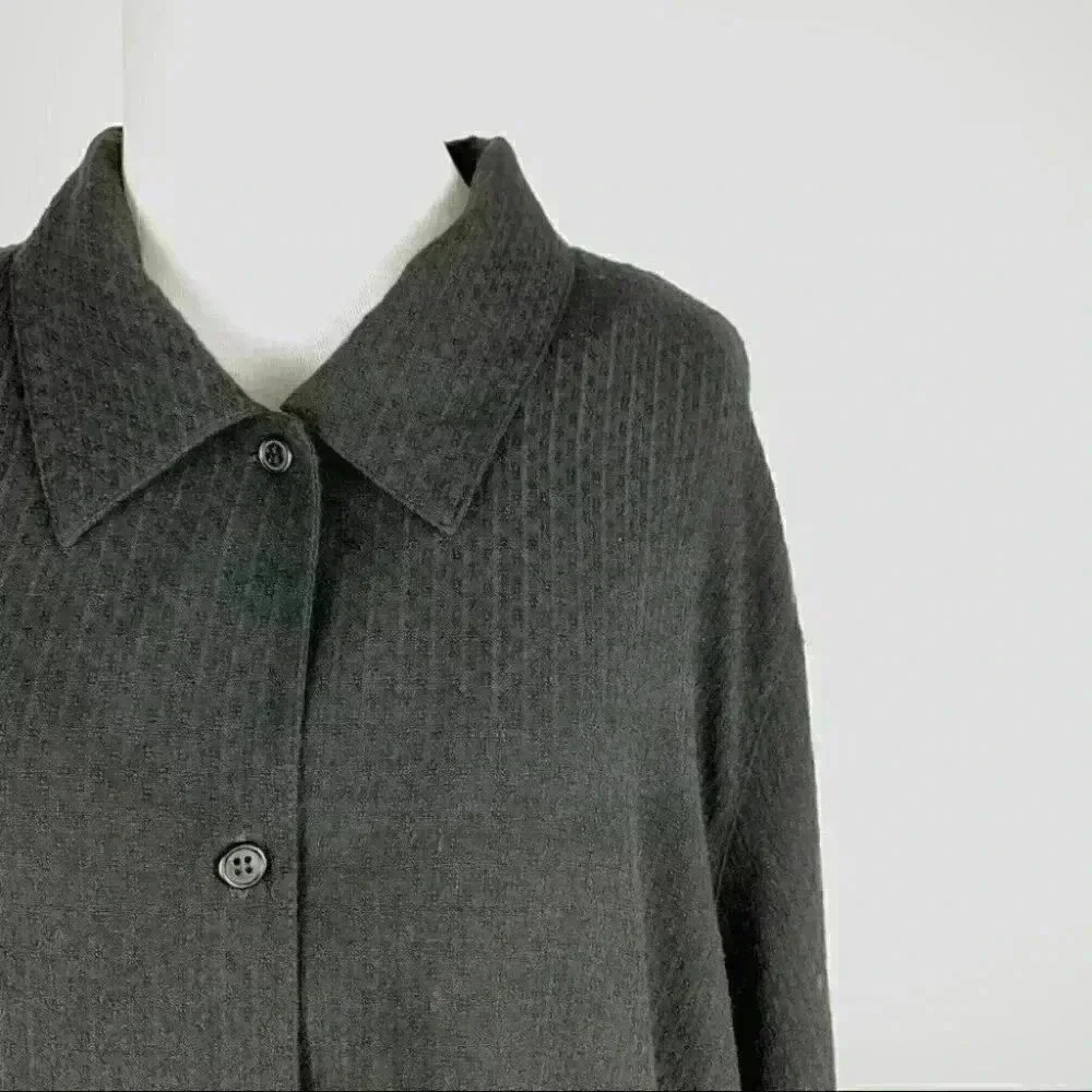 Koret Womens top size 24 black multicolored piping button down tunic